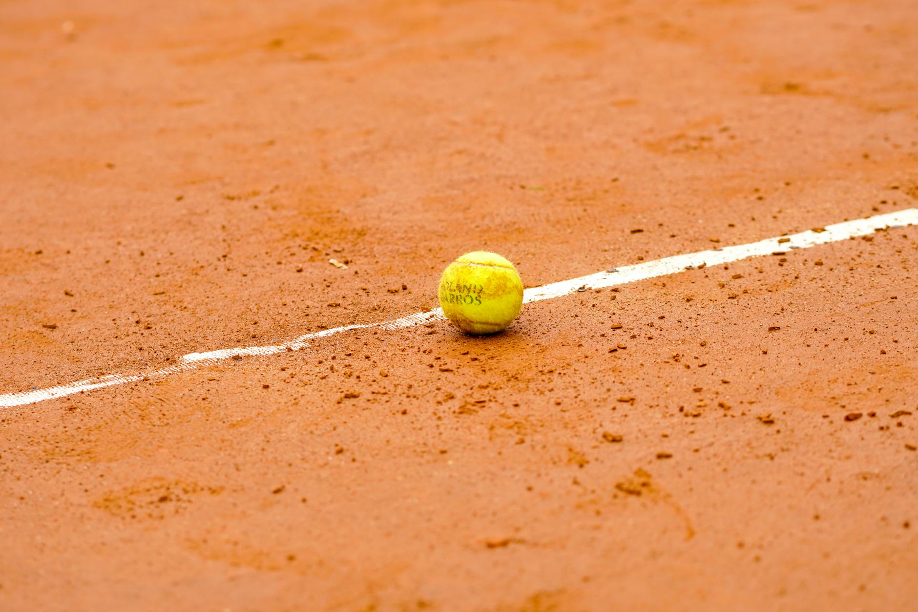 5 моделей кросівок, натхненних Roland Garros