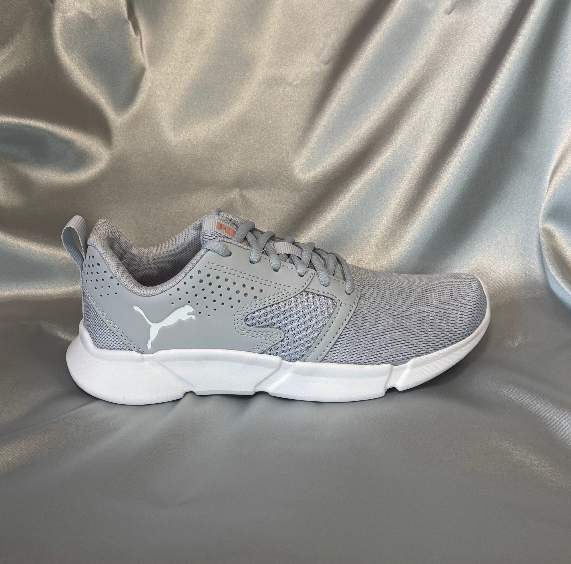 Жіночі спортивні кросівки Puma Interflex Modern сірі, європейський бренд.