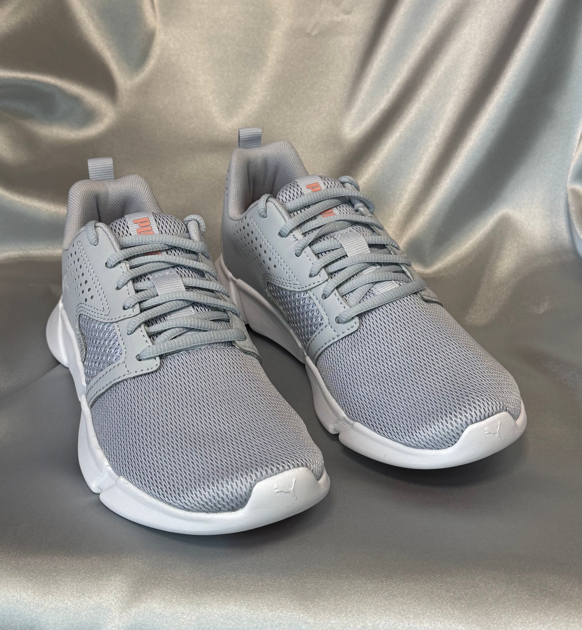 Жіночі спортивні кросівки Puma Interflex Modern сірі, європейський бренд.