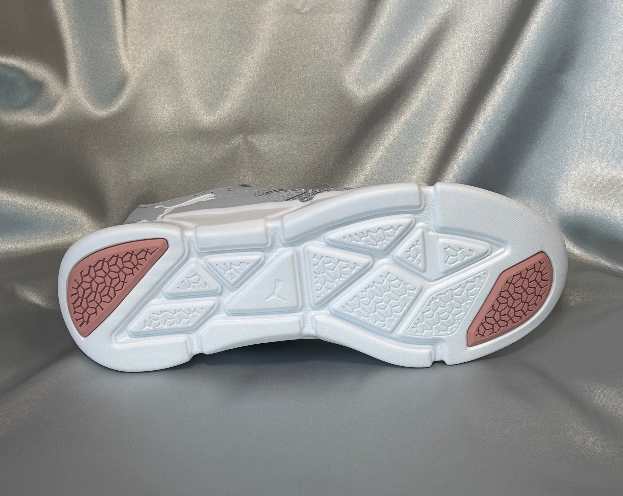 Жіночі спортивні кросівки Puma Interflex Modern сірі, європейський бренд.