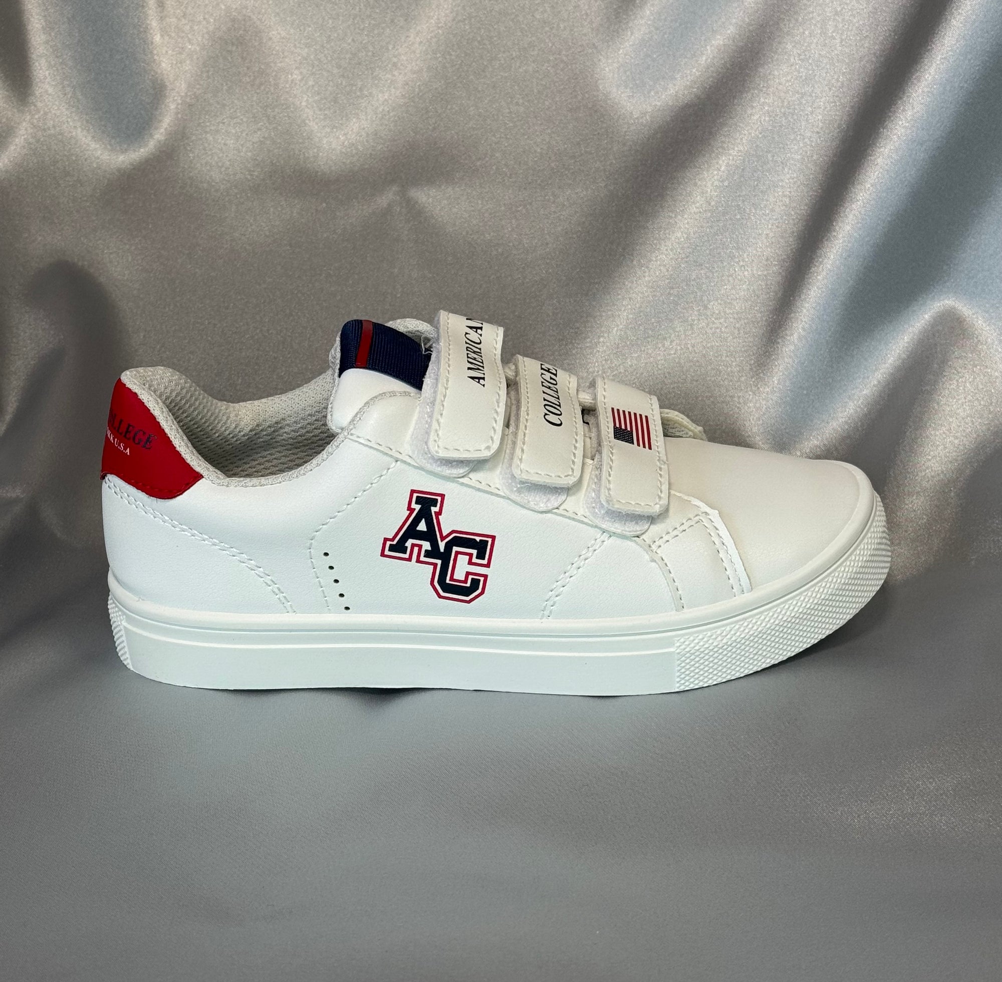 Дитячі кросівки American College Original Kids -White білі з червоною вставкою, європейський бренд.