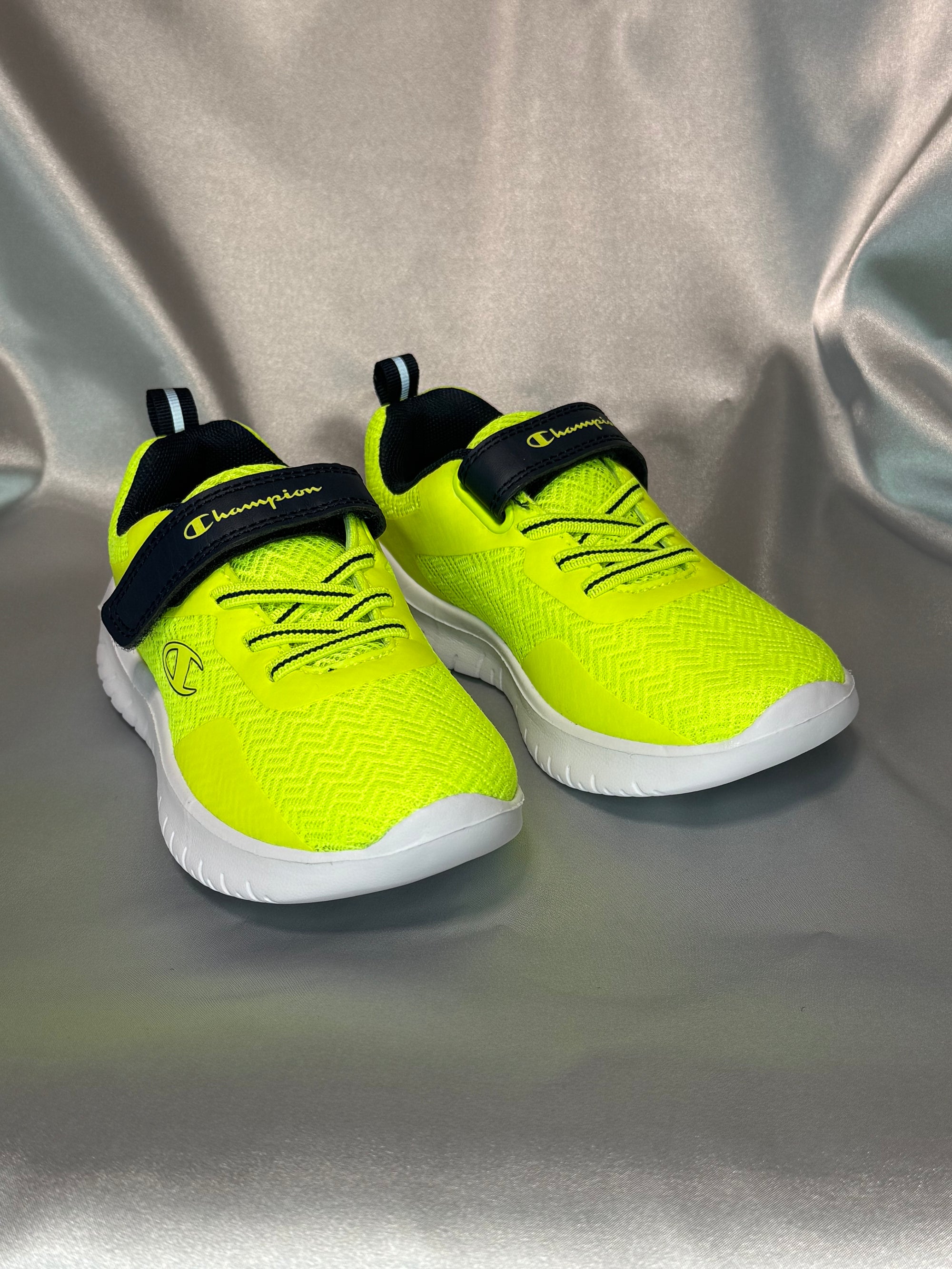 Дитячі кросівки Champion Softy Evolve B Syfnny  неоново-жовтого кольору з чорними вставками, європейський бренд.