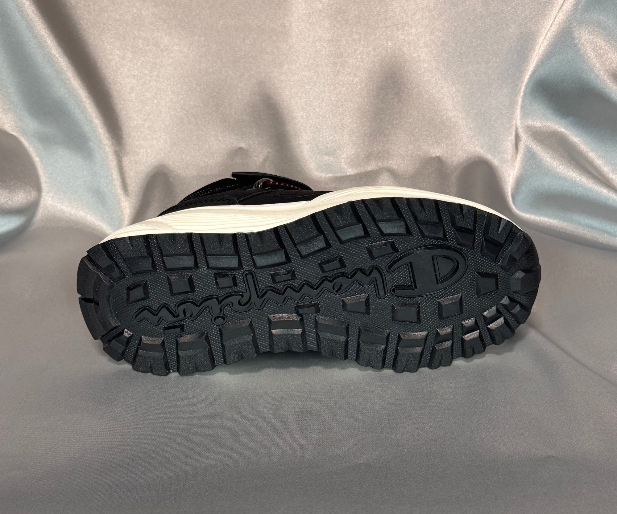 Дитячі кросівки Champion Climb Rx Mid  чорні з червоними шнірівками, європейський бренд.