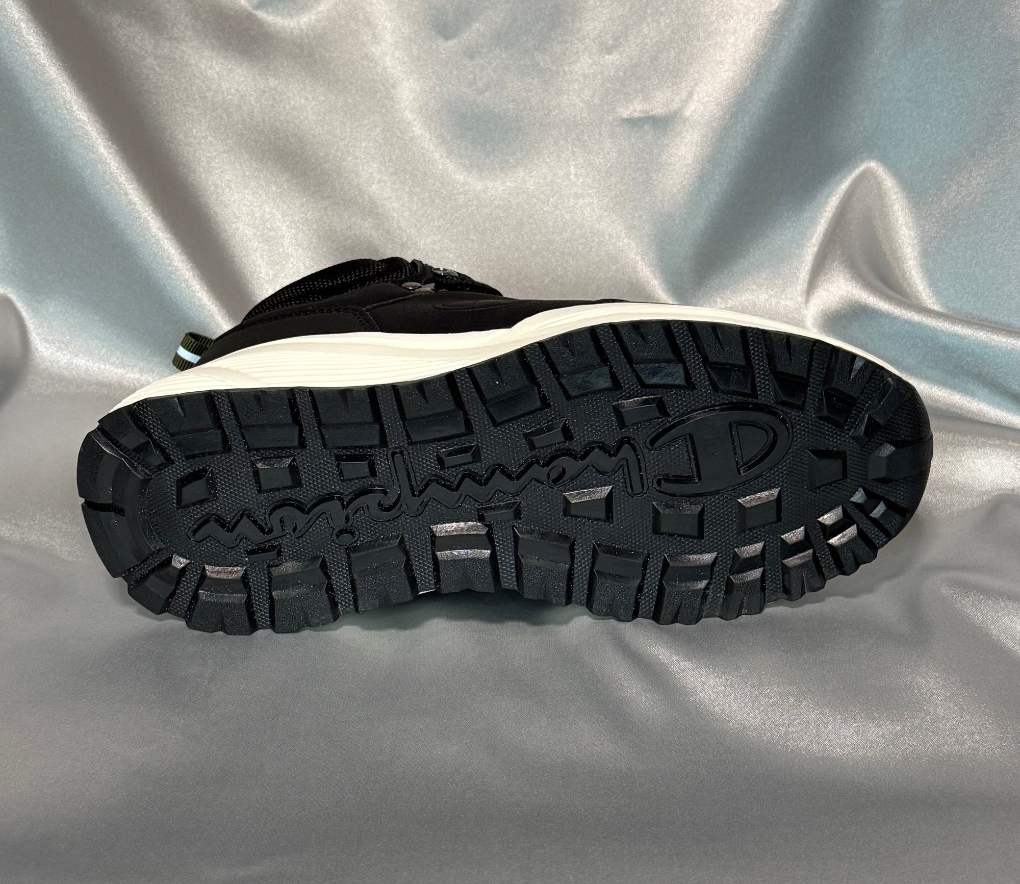 Чоловічі / підліткові кросівки Champion Climb Rx Mid B GS чорні з білою подошвою, європейський бренд.