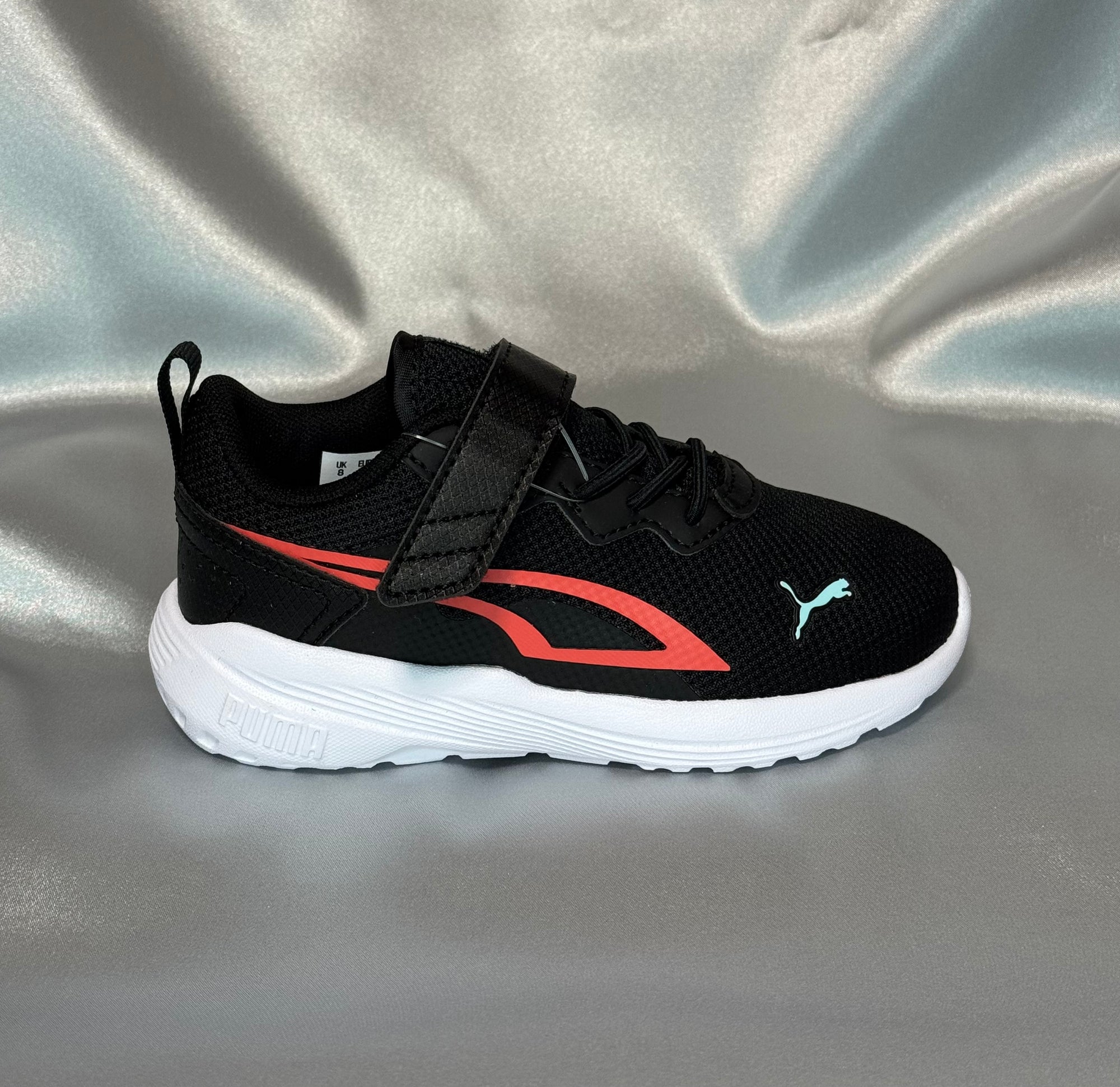 Дитячі кросівки Puma All-Day Active чорні з кораловою вставкою, європейський бренд.