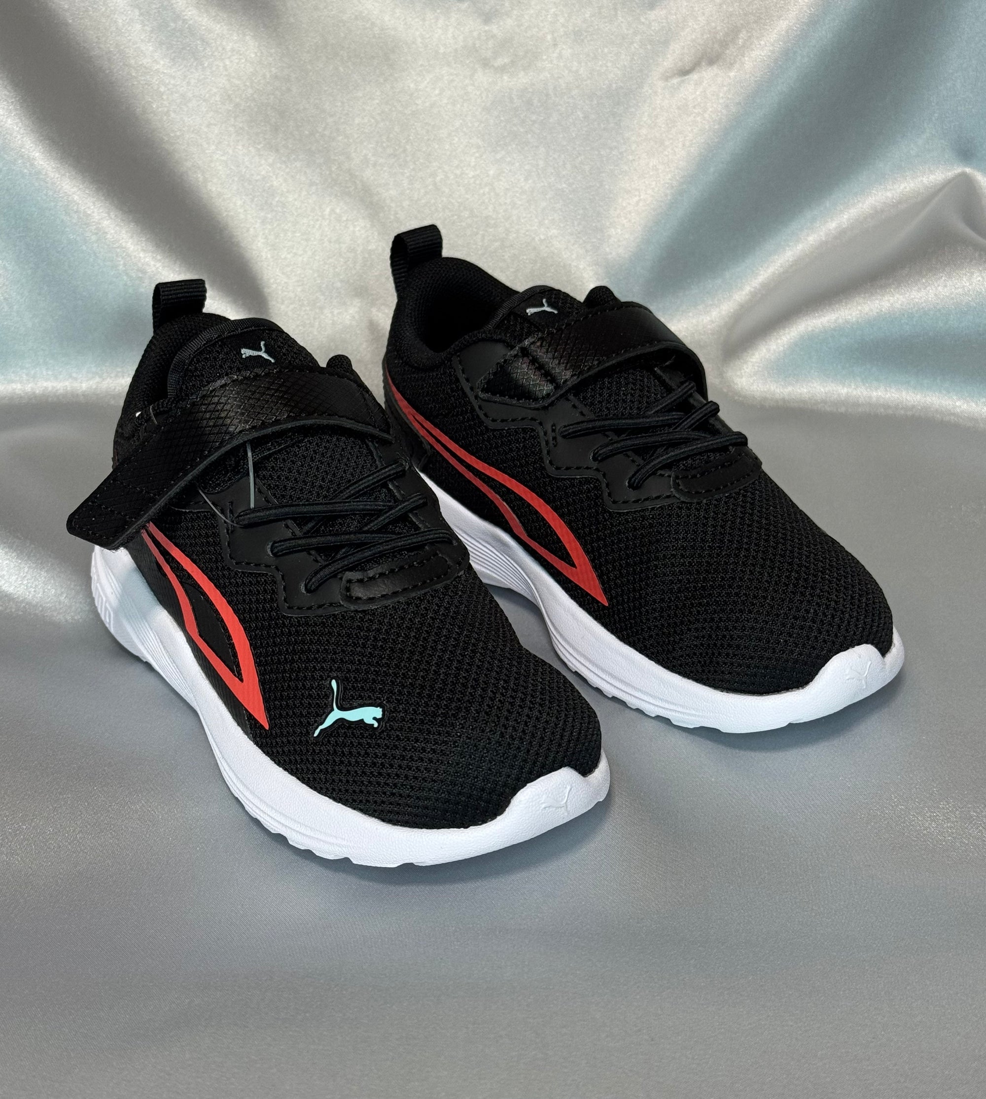 Дитячі кросівки Puma All-Day Active чорні з кораловою вставкою, європейський бренд.