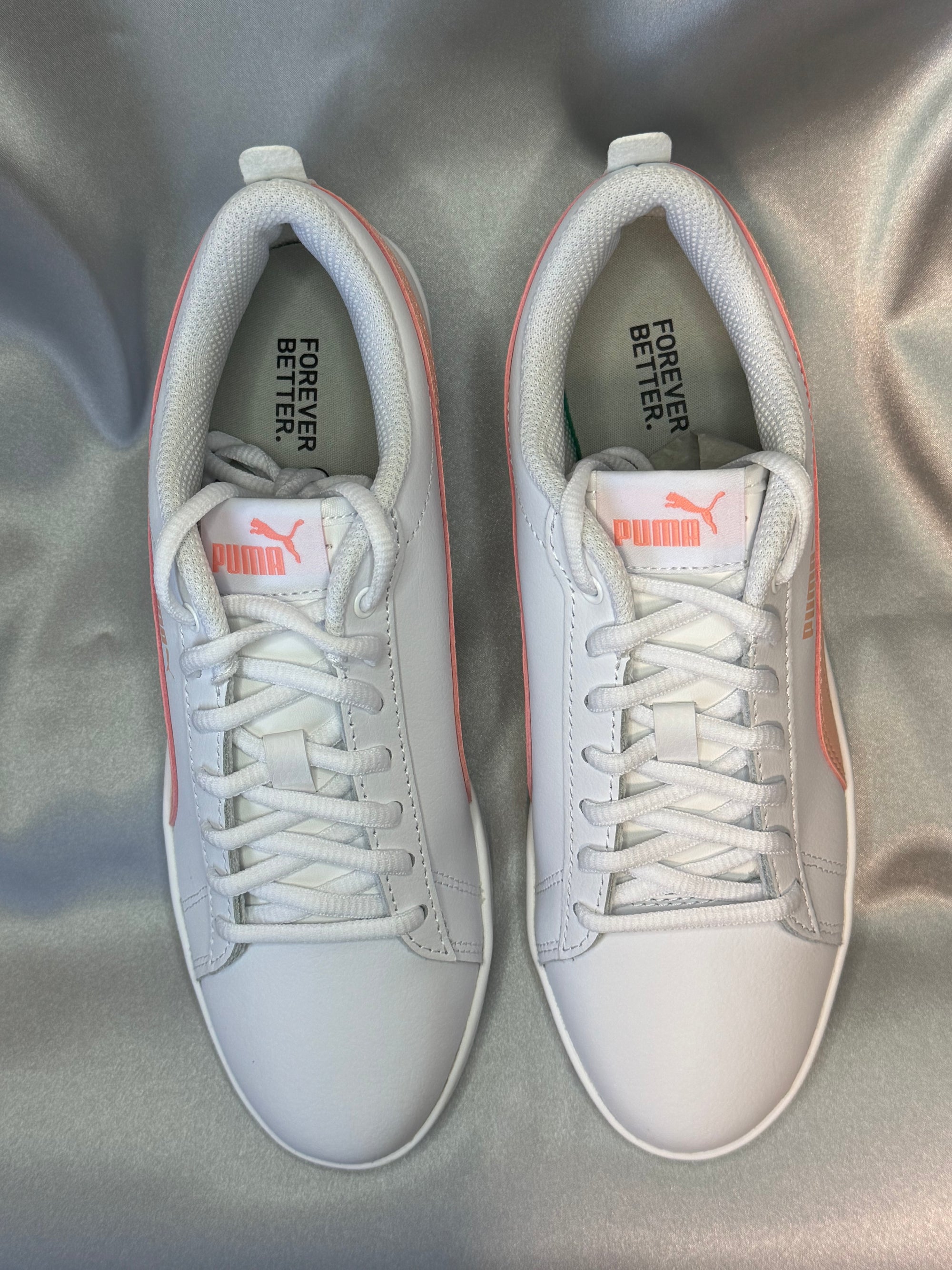 Жіночі кеди Puma Smash Wns v2 L білі з абрикосовим акцентом, європейський бренд.