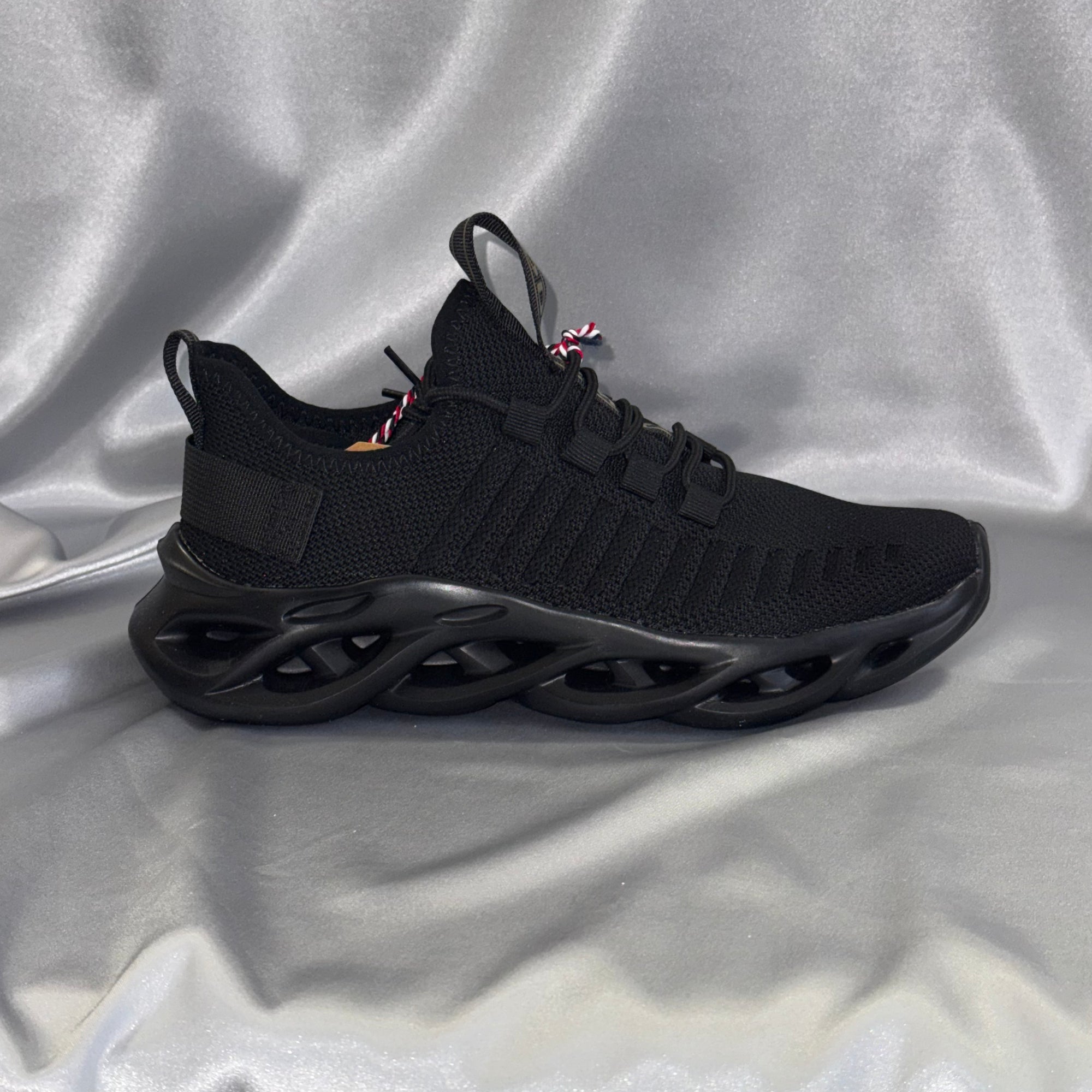 Чоловічі кросівки Teddy Smith Z.Tex.Neegro - міське взуття чорного кольору у спортивному стилі, європейська якість.