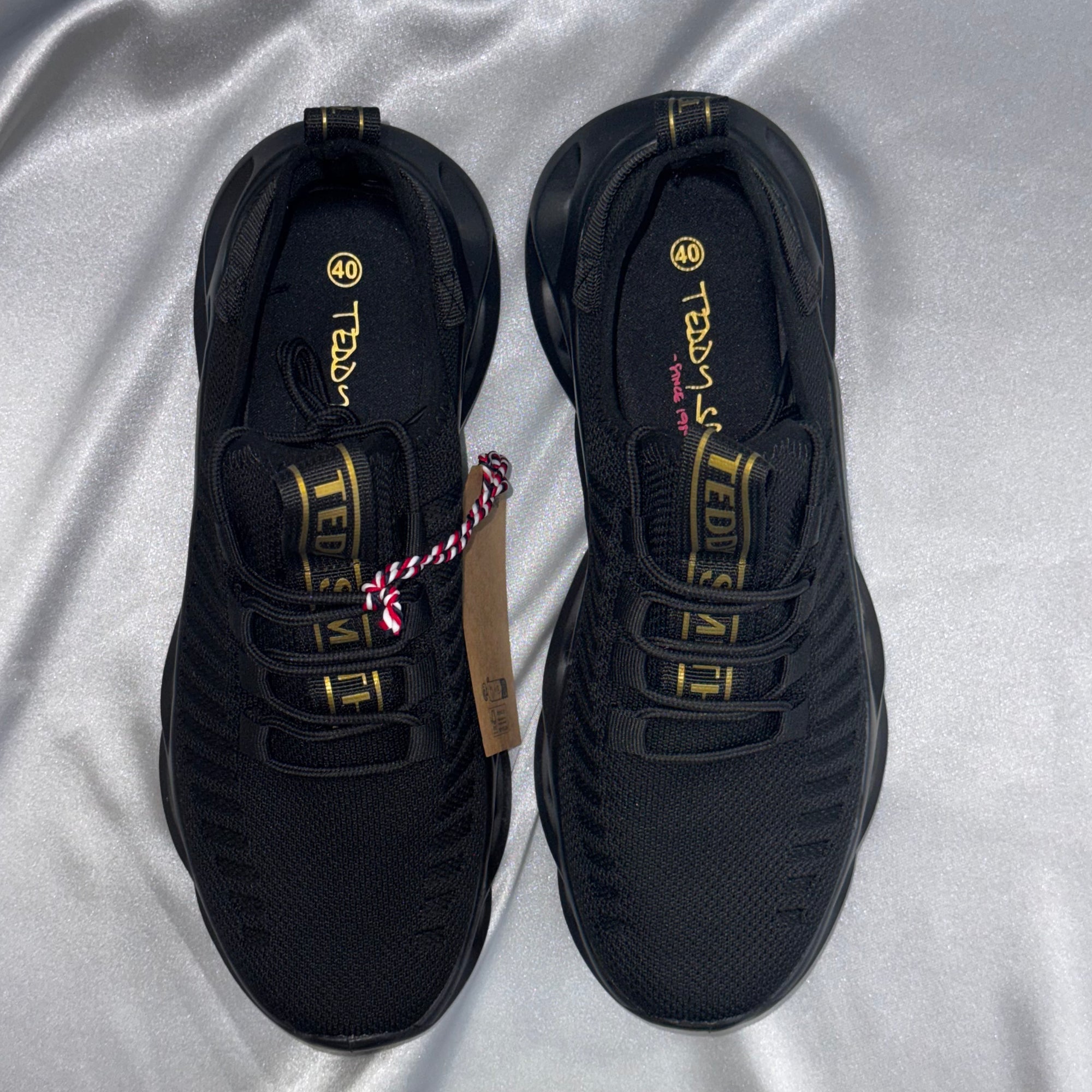 Чоловічі кросівки Teddy Smith Z.Tex.Neegro - міське взуття чорного кольору у спортивному стилі, європейська якість.