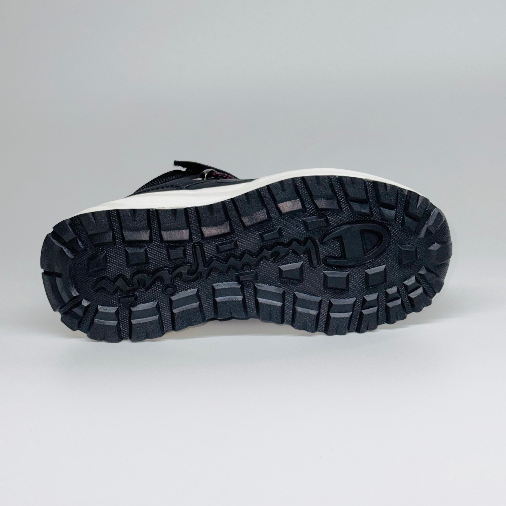 Дитячі кросівки Champion Climb Rx Mid  чорні з червоними шнірівками, європейський бренд.