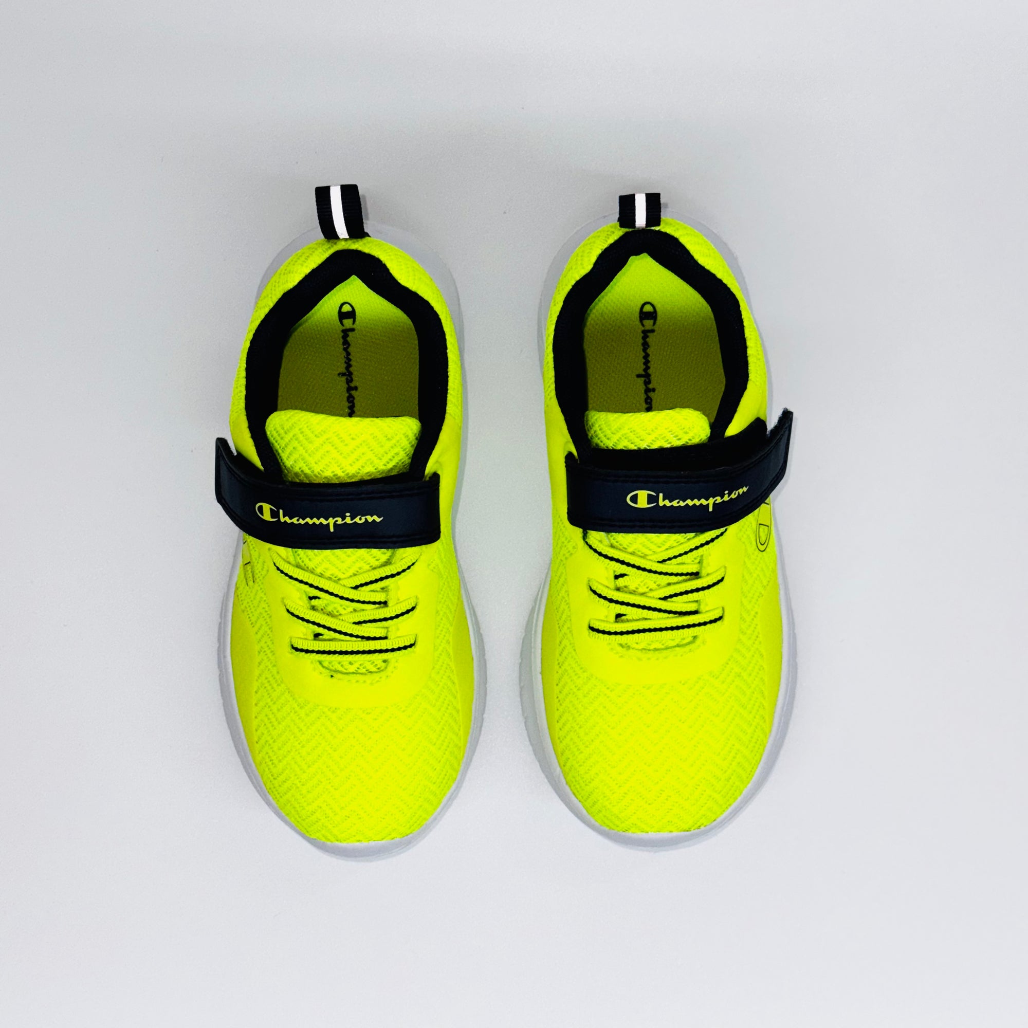 Дитячі кросівки Champion Softy Evolve B Syfnny  неоново-жовтого кольору з чорними вставками, європейський бренд.