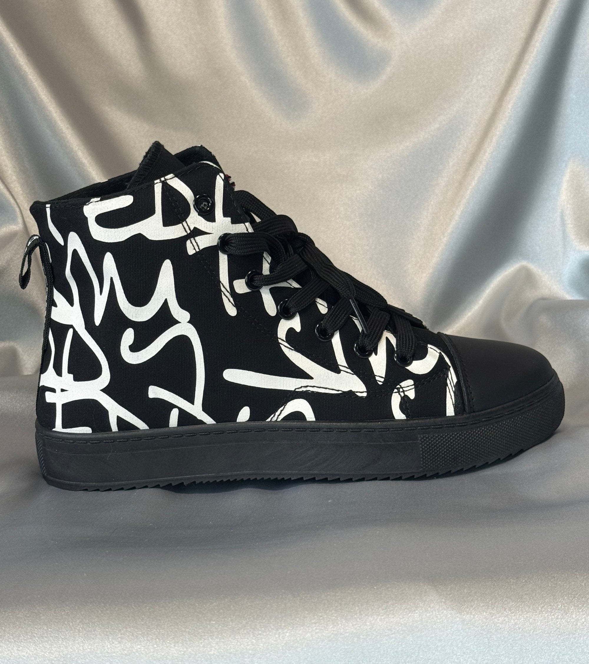 Чоловічі черевики Teddy Smith Men Ankle Boots Negro чорні, доповнений білим графічним принтом, європейський бренд.