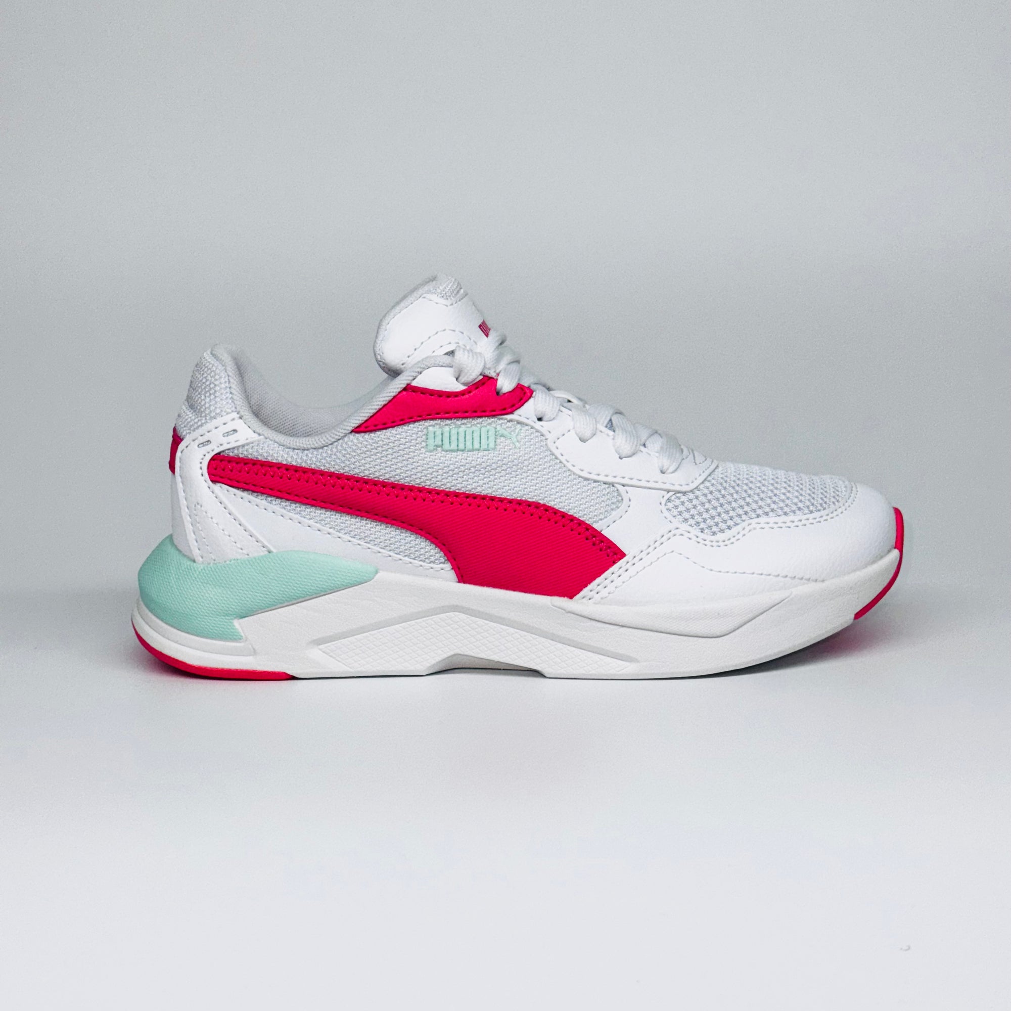 Жіночі кросівки Puma X-Ray Speed Lite Jr Loveable білі з рожевими та зеленими акцентом, європейський бренд.