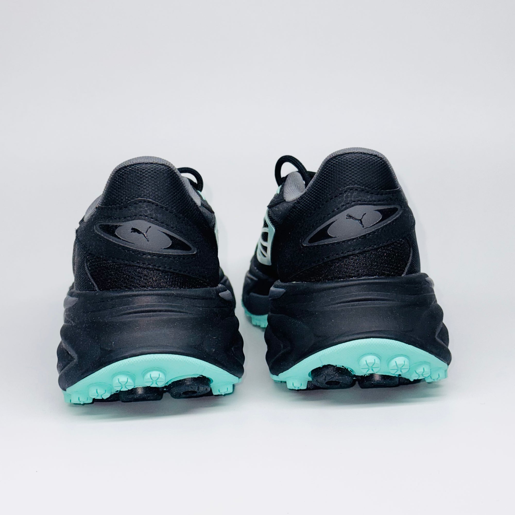 Чоловічі кросівки PUMA Spirex Raceday Black Green чорні із зеленими вставками, європейський бренд.