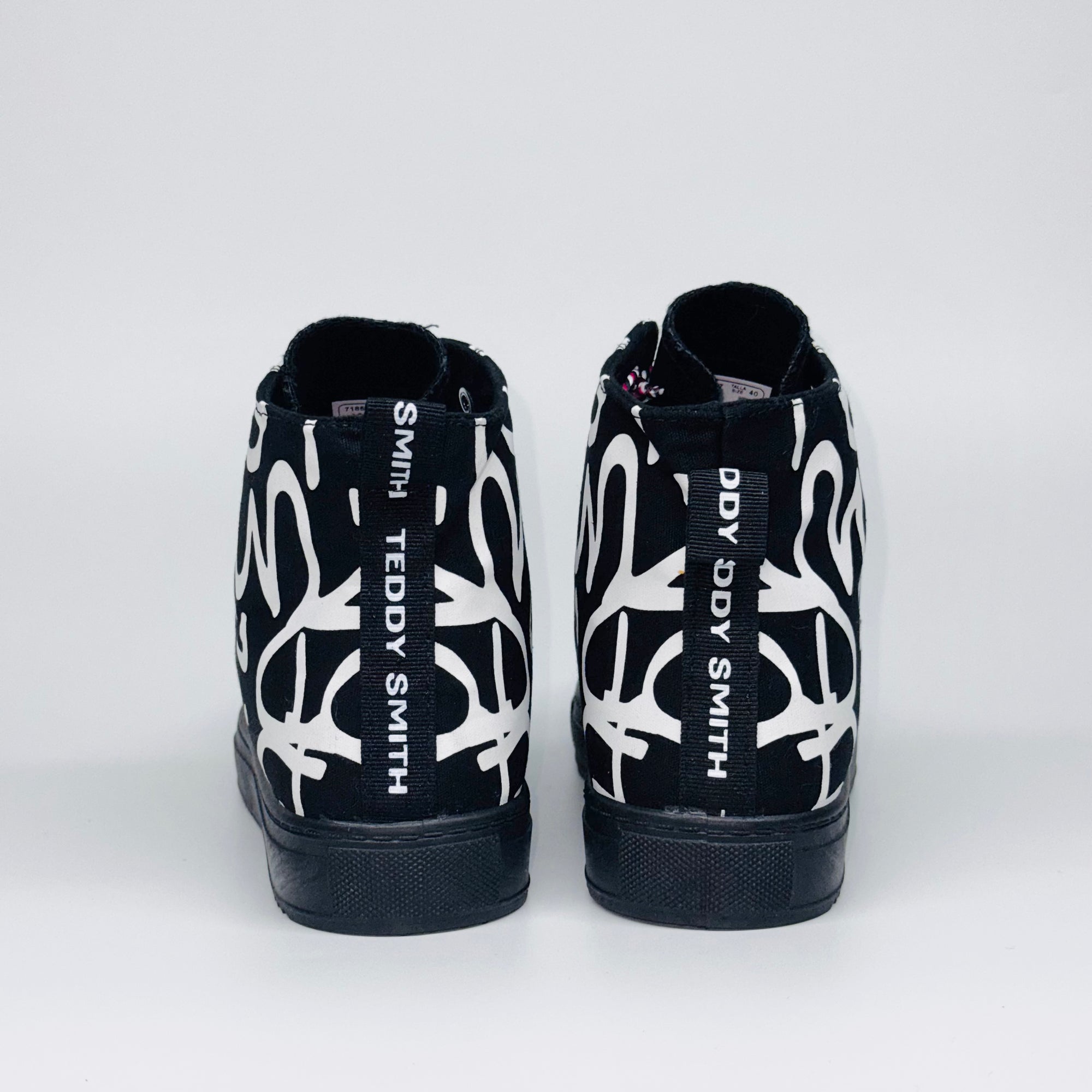 Чоловічі черевики Teddy Smith Men Ankle Boots Negro чорні, доповнений білим графічним принтом, європейський бренд.