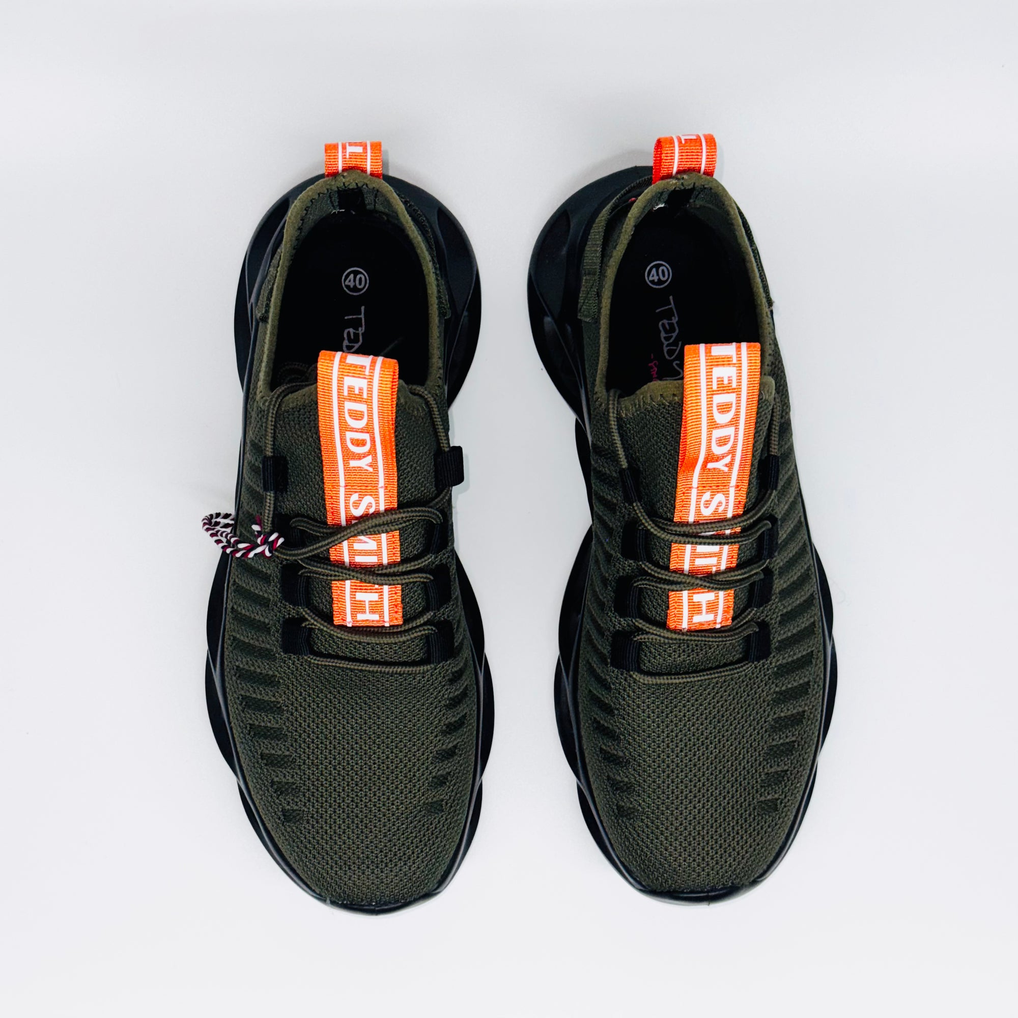 Чоловічі кросівки Teddy Smith Z.Tex.Kaki - хакі кольору з помаранчевими акцентами, європейський бренд.