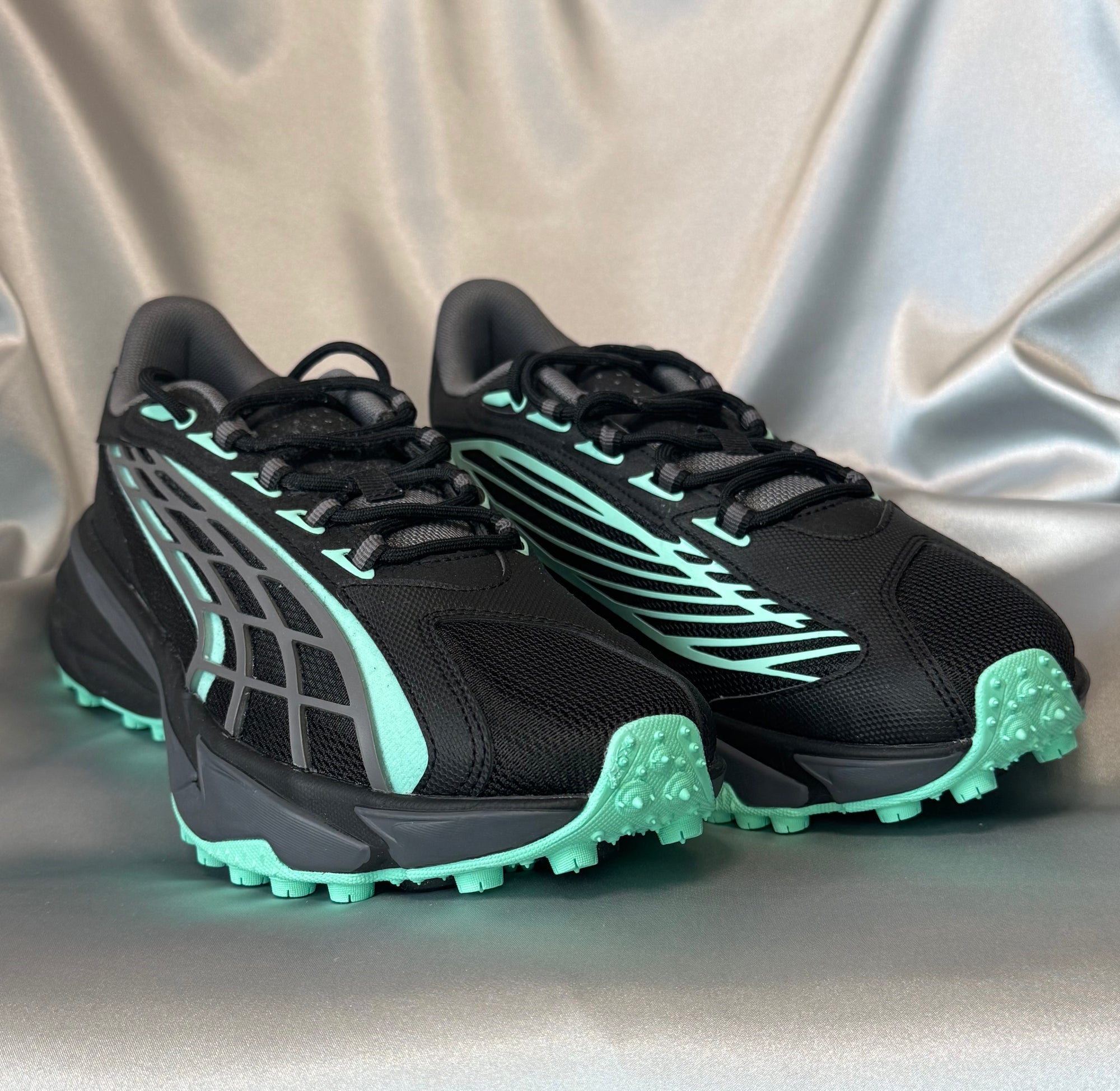 Чоловічі кросівки PUMA Spirex Raceday Black Green чорні із зеленими вставками, європейський бренд.