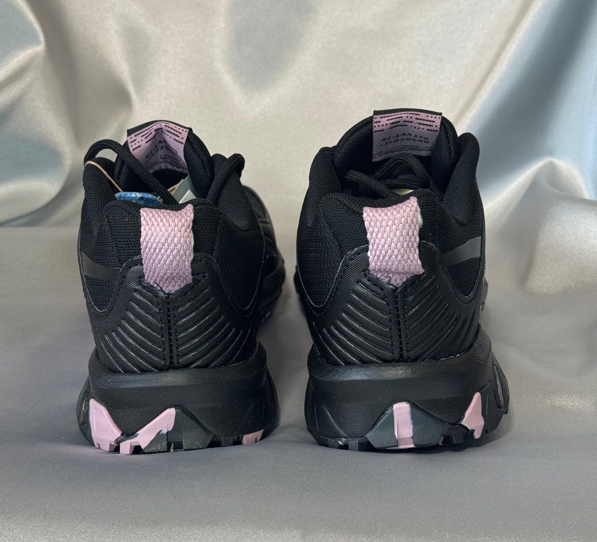 Жіночі кросівки Reebok Ridgerider 6.0 чорні з фіолетовими вставками, європейський бренд.