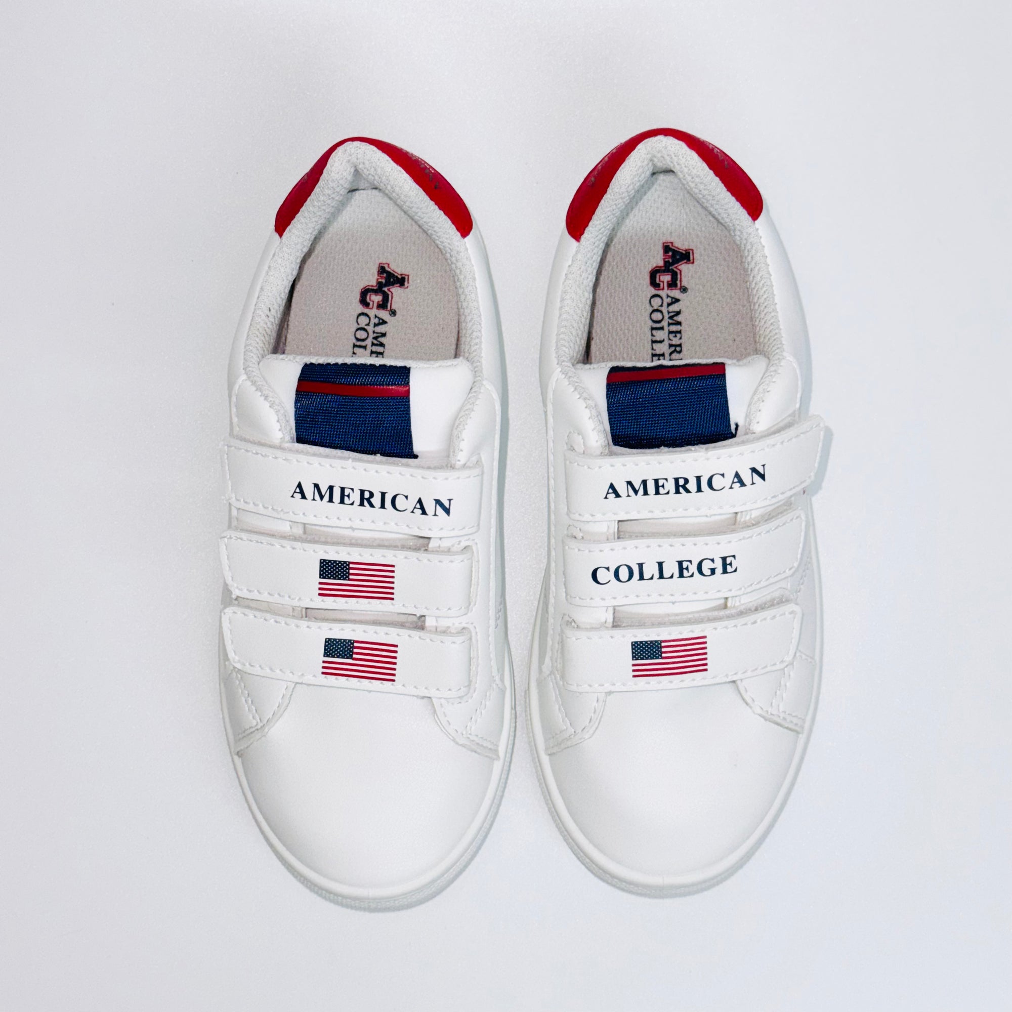 Дитячі кросівки American College Original Kids White, вигляд зверху на застібки-липучки.