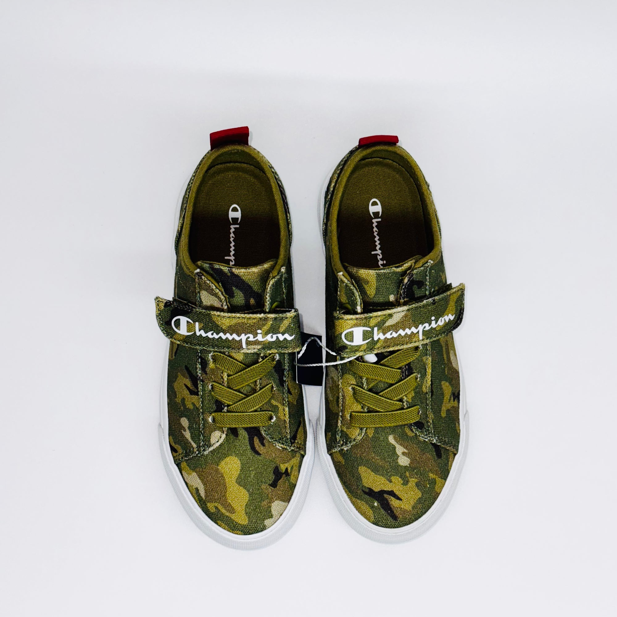 Дитячі кеди Champion Revoli Low B Ps Myg Camo, вид зверху на текстильний верх та фіксатор-липучку.