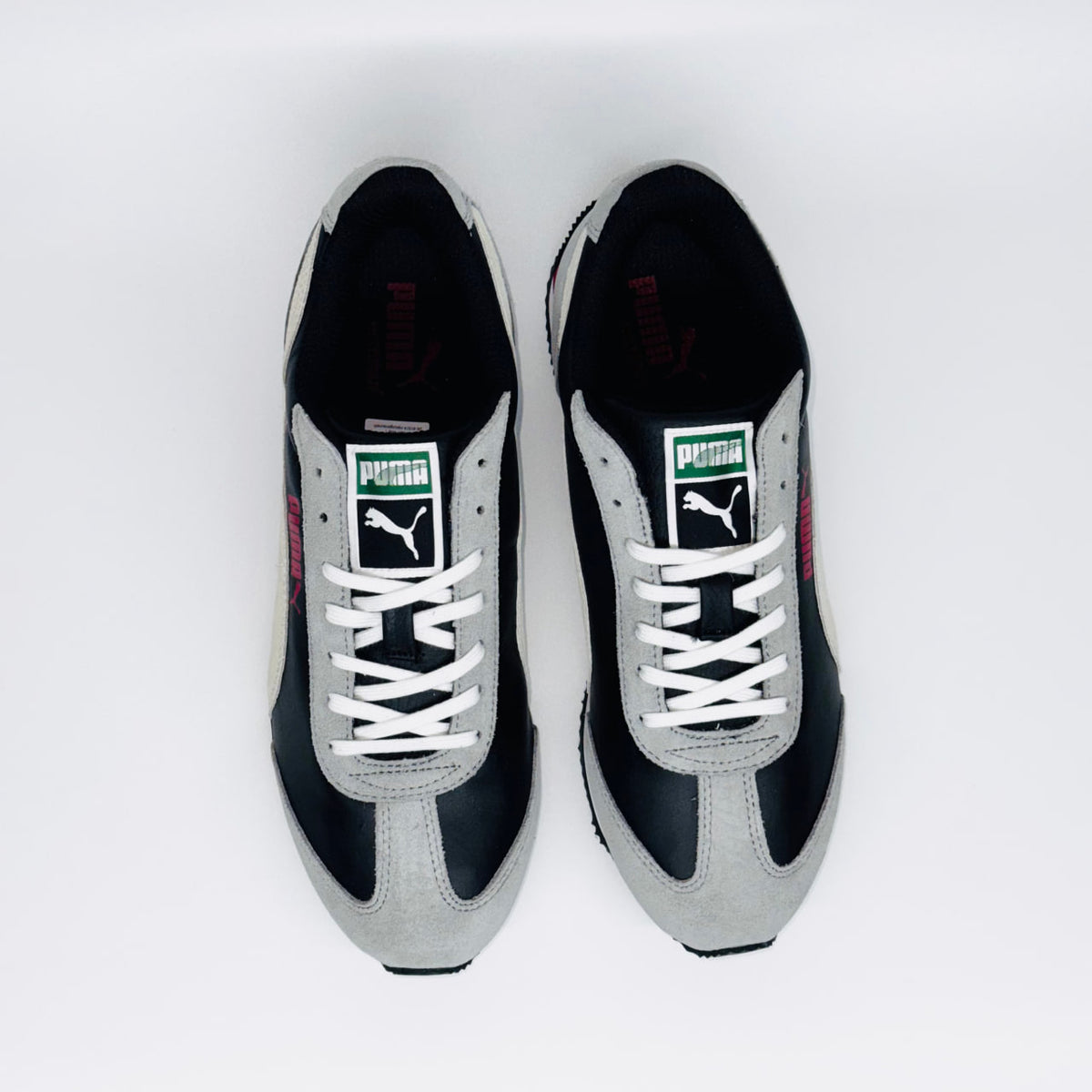 Чоловічі кросівки PUMA RIO SPEED L, вид зверху на білу шнурівку та текстильну підкладку.