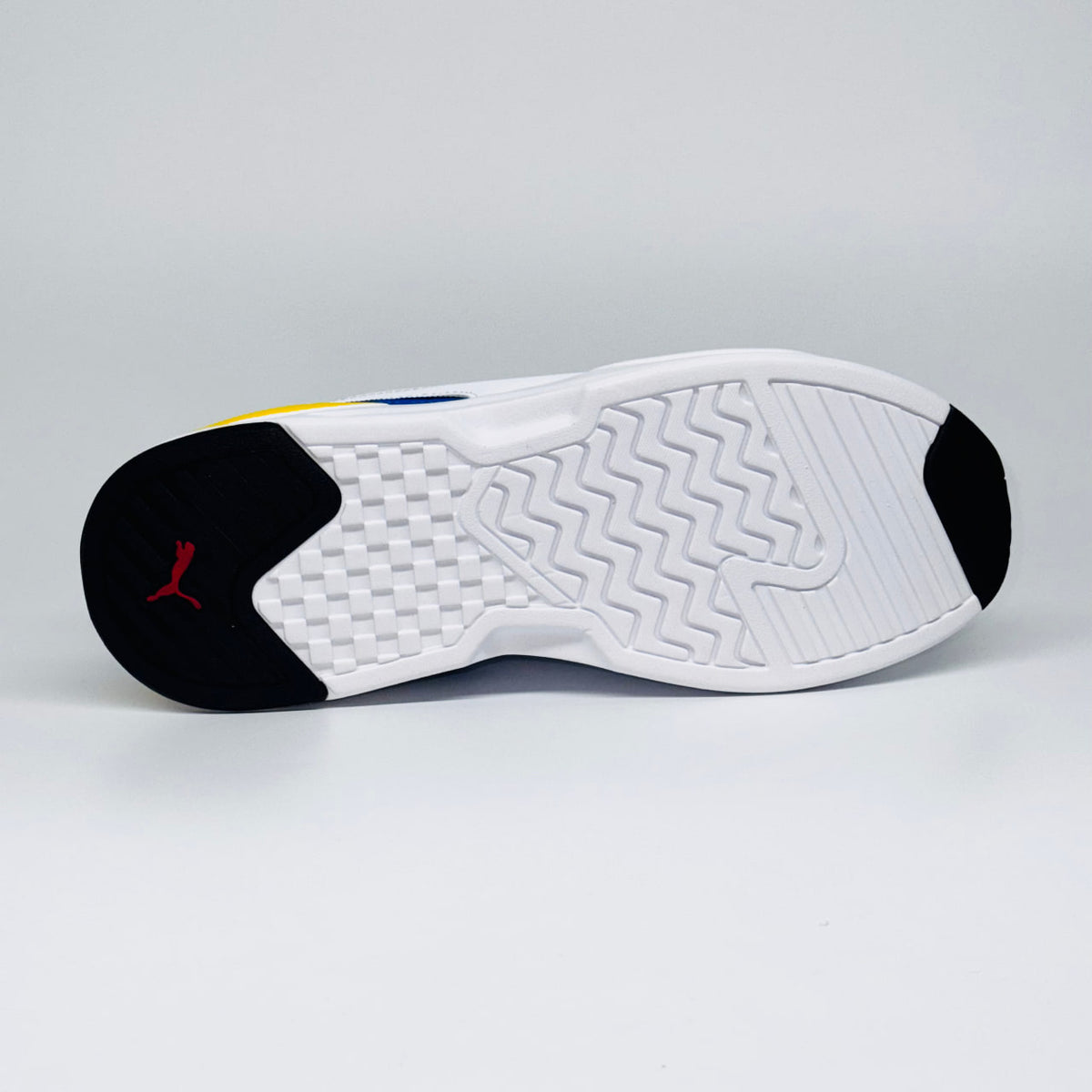 Підошва чоловічих кросівок Puma X Ray Speed Lite, малюнок протектора.