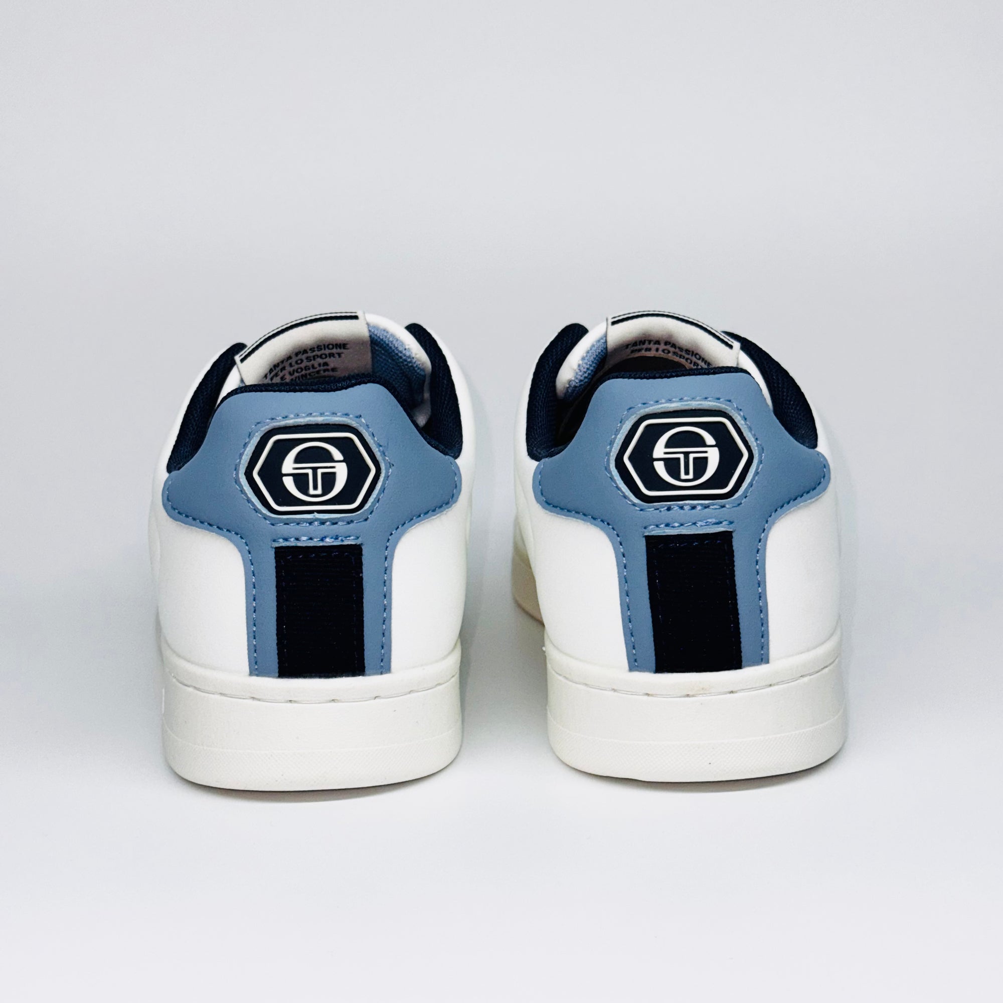 Чоловічі кеди Sergio Tacchini Gran Torino Refresh White Blue, вид ззаду на блакитний задник кросівок.