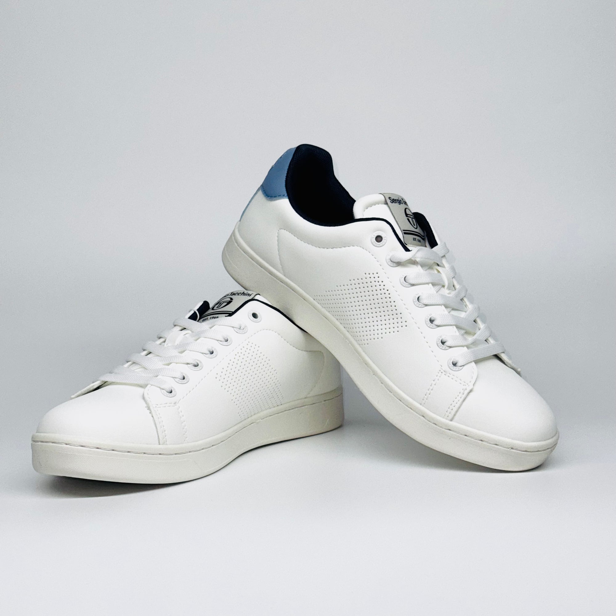 Чоловічі кеди Sergio Tacchini Gran Torino Refresh White Blue, повсякденні кросівки з перфорацією бренду.
