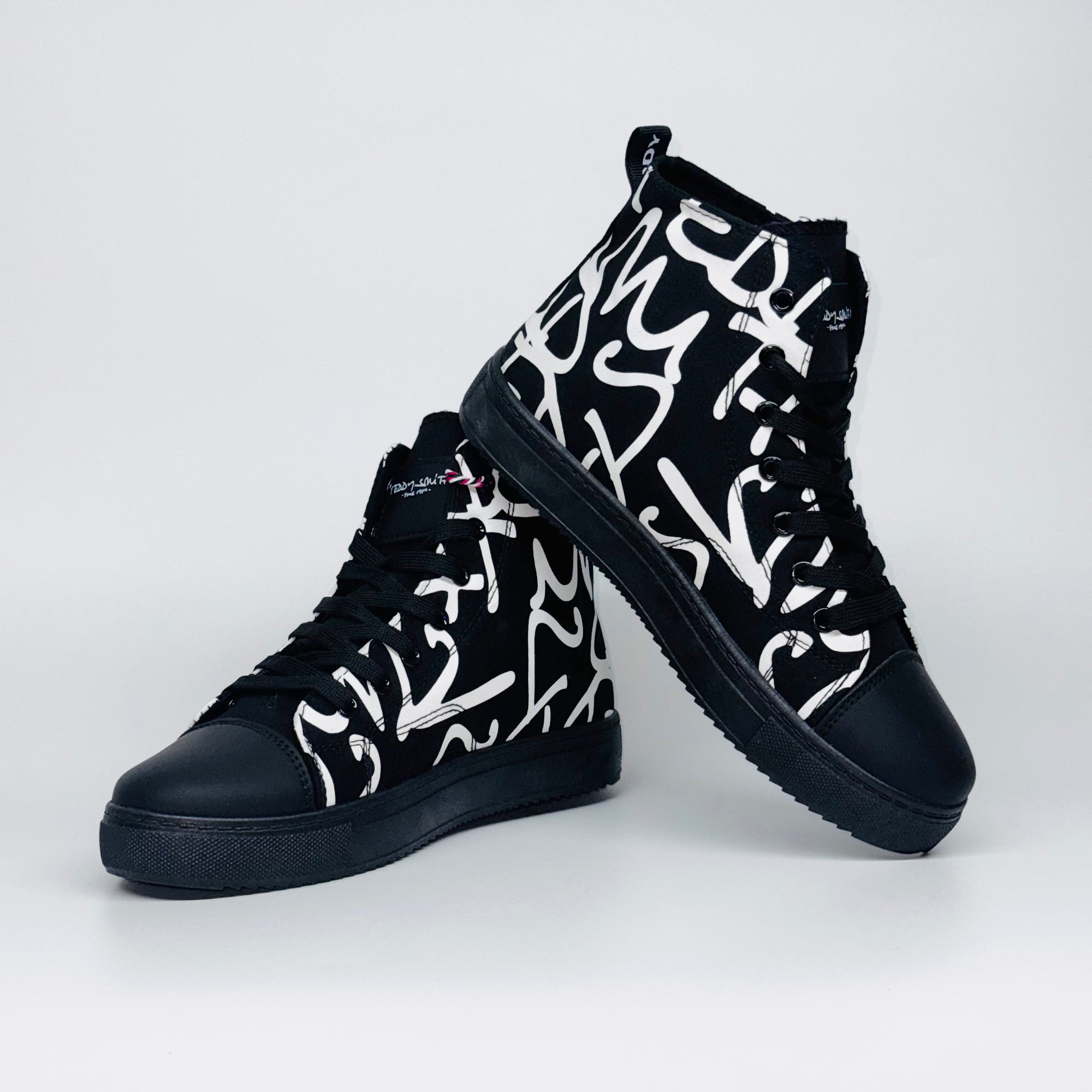 Чоловічі черевики Teddy Smith Men Ankle Boots Negro, текстильні хайтопи з оригінальним принтом графіті.
